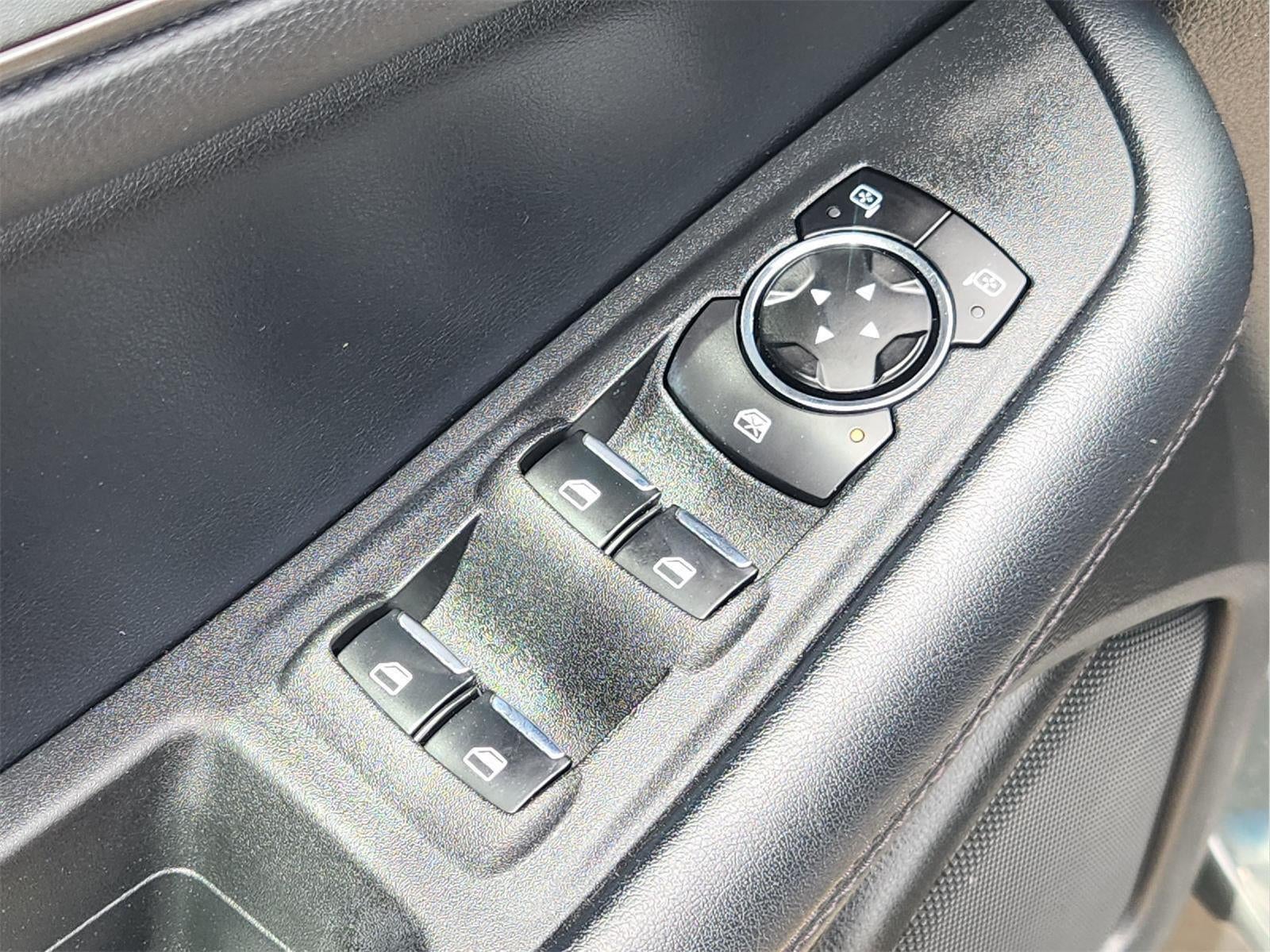 2023 Ford Edge SE