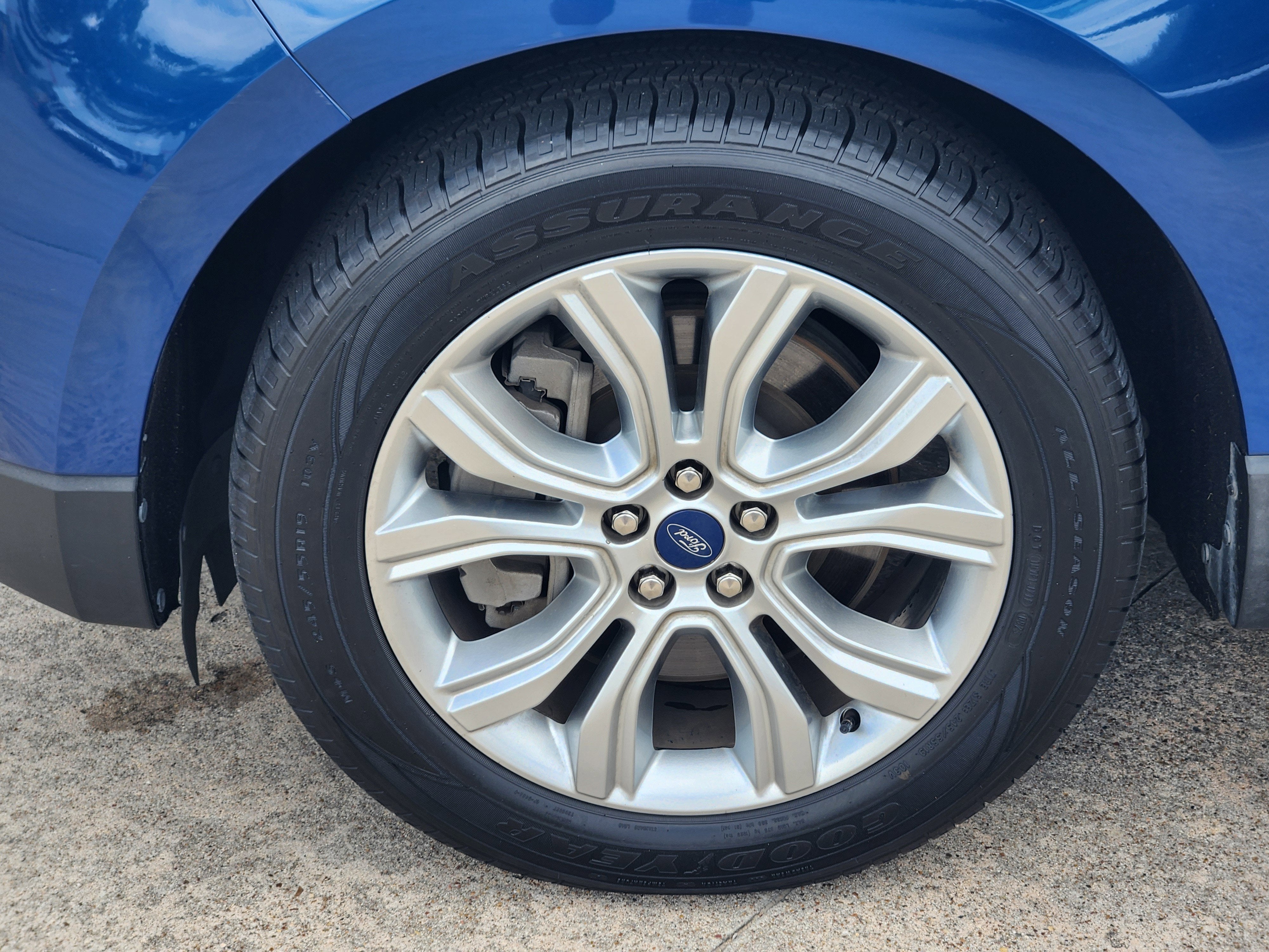 2022 Ford Edge Titanium