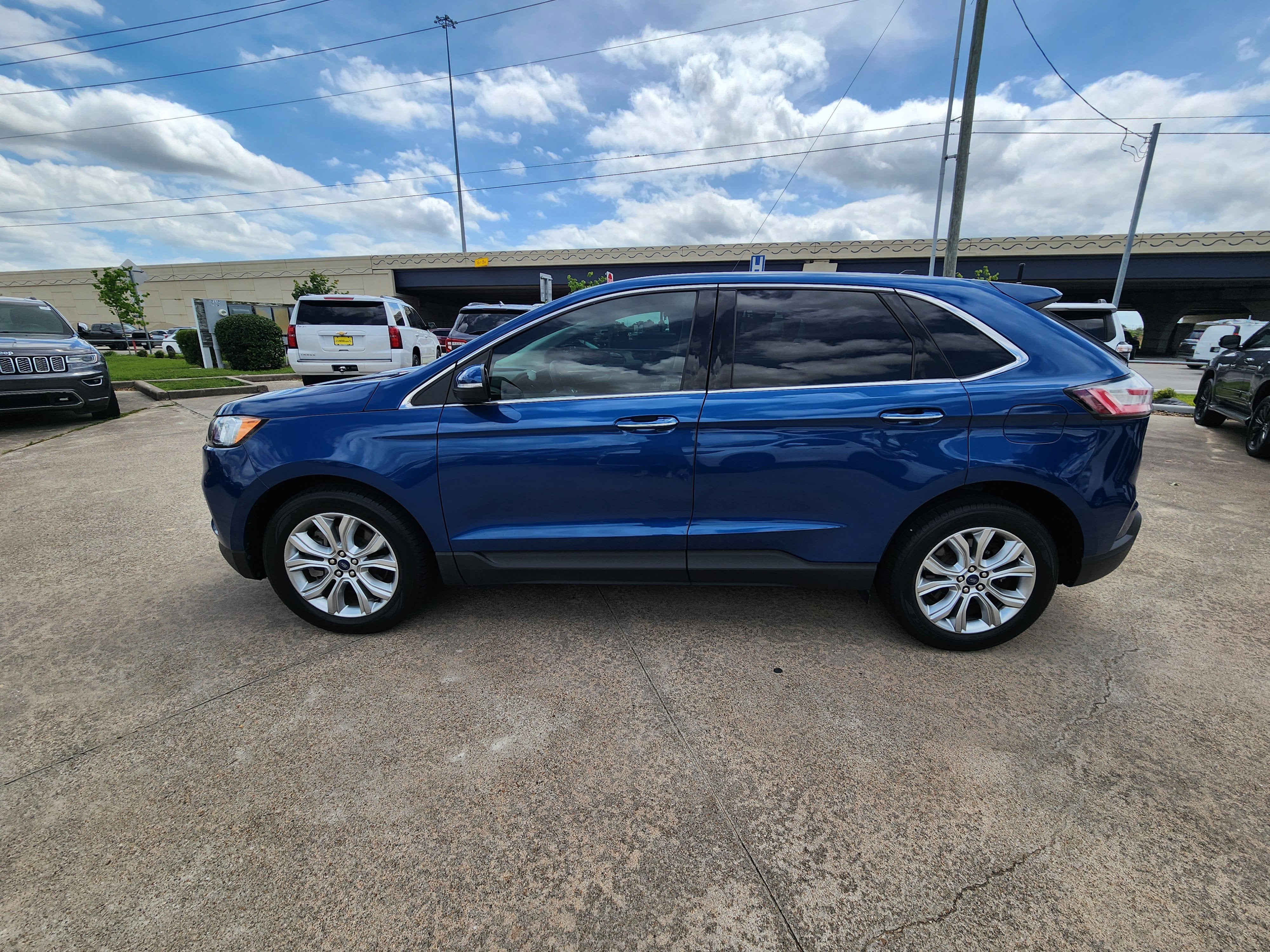 2022 Ford Edge Titanium