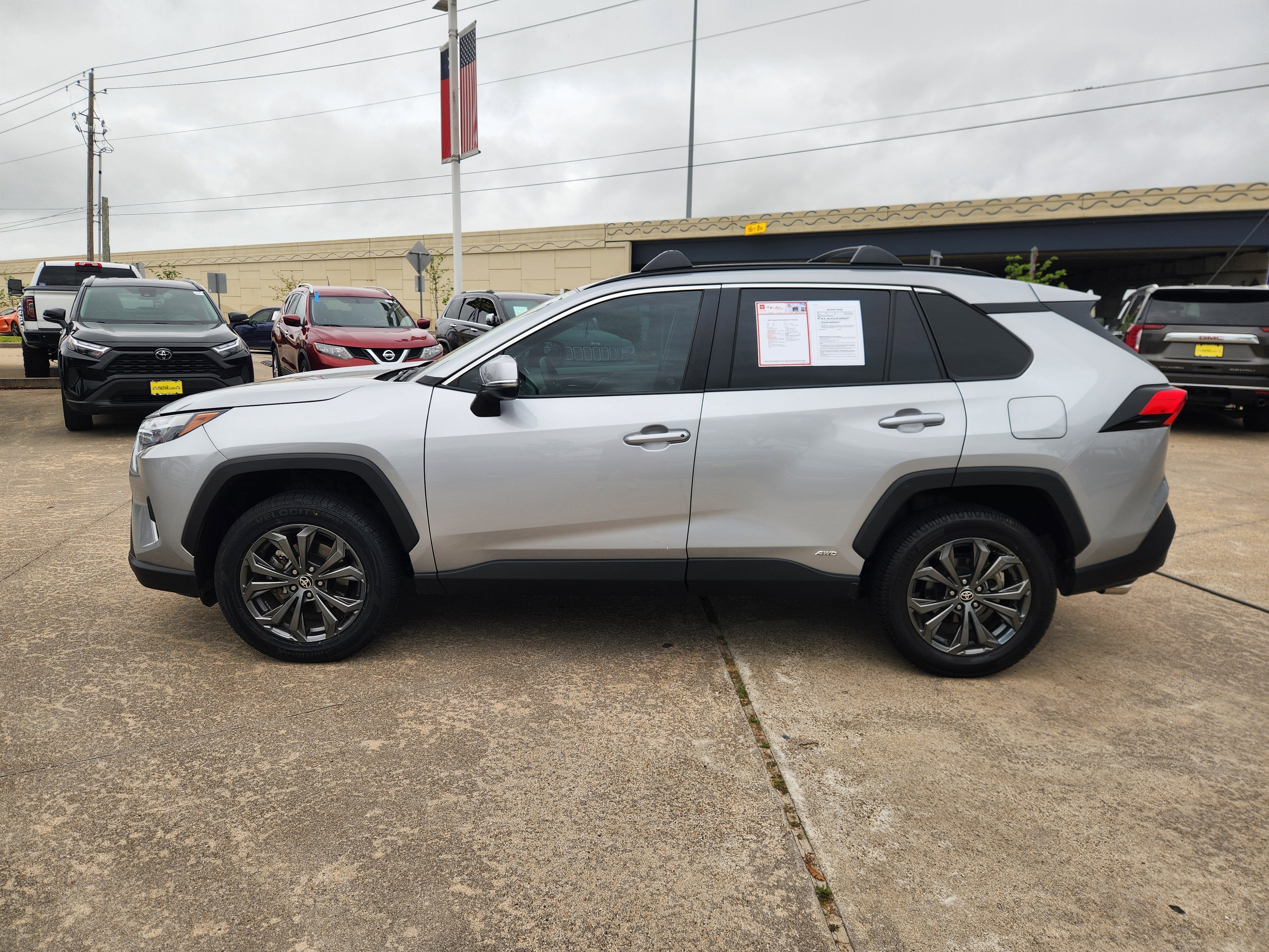 2024 Toyota RAV4 Hybrid XLE Premium