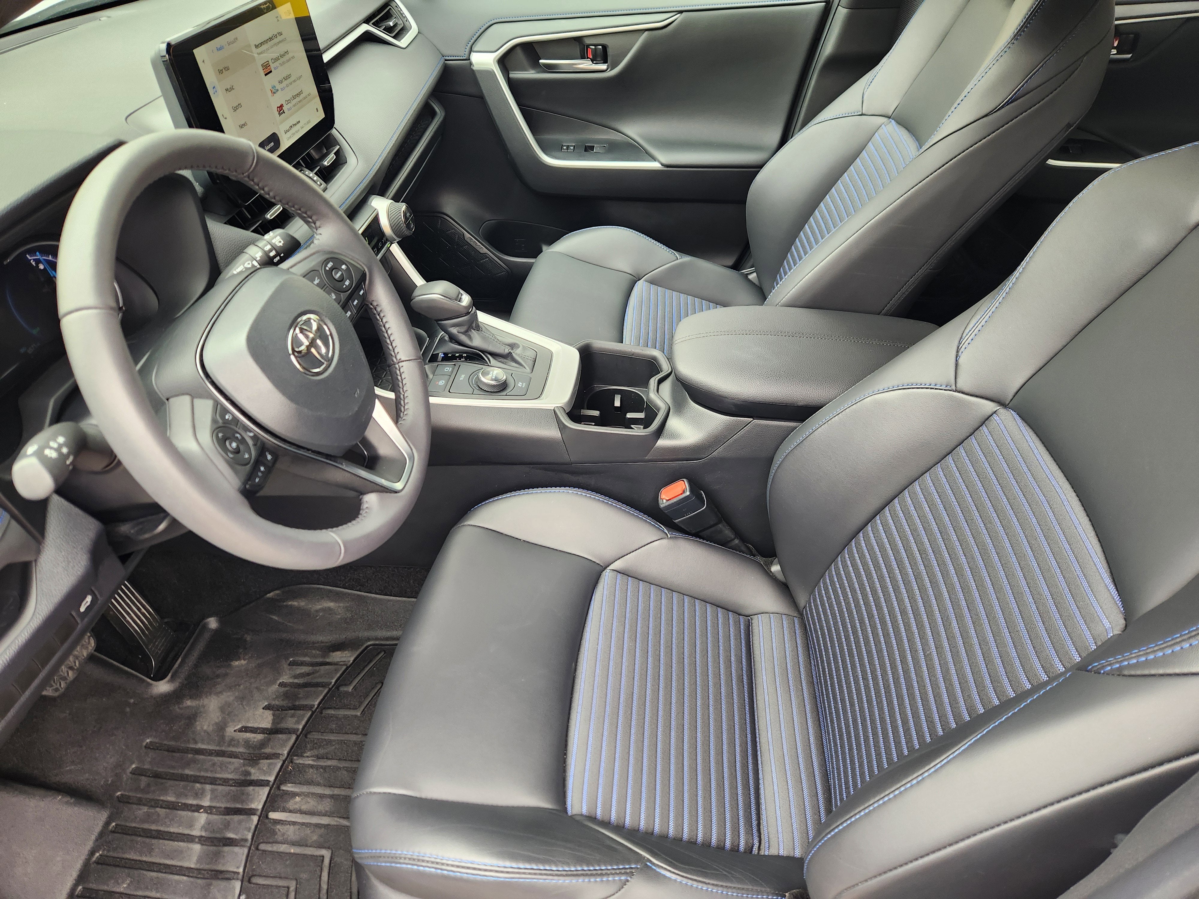 2024 Toyota RAV4 Hybrid XSE