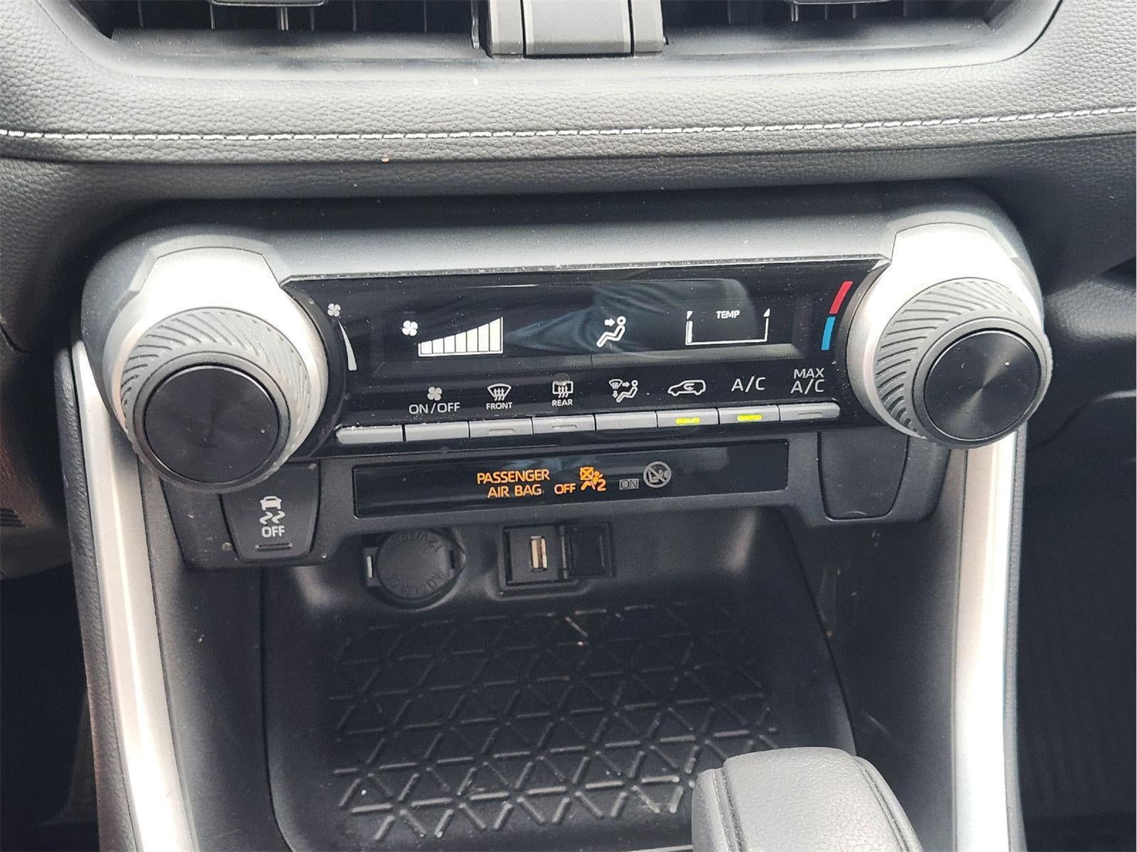 2022 Toyota RAV4 LE
