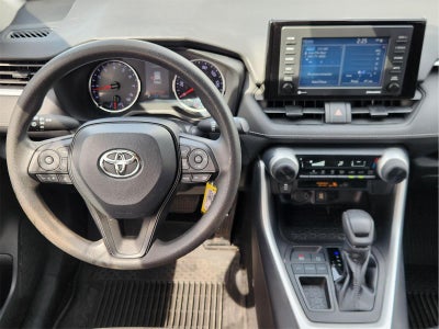 2022 Toyota RAV4 LE