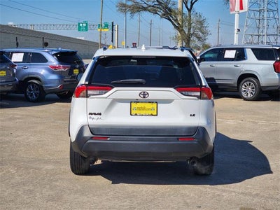 2021 Toyota RAV4 LE