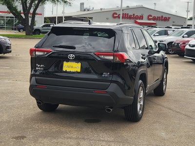 2025 Toyota RAV4 Hybrid XLE