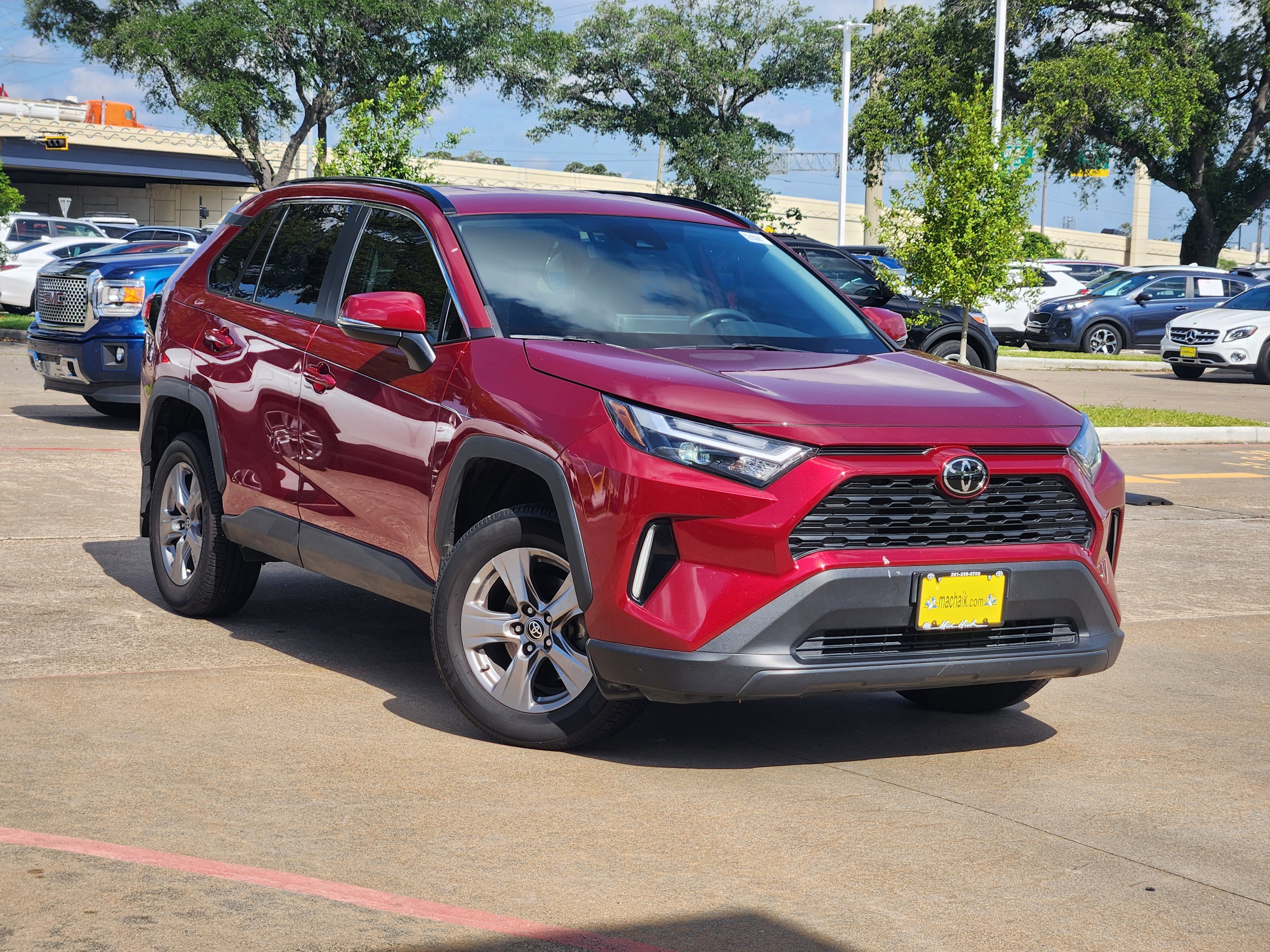 2023 Toyota RAV4 XLE