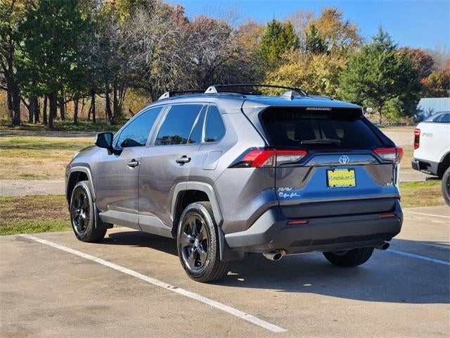 2020 Toyota RAV4 XLE