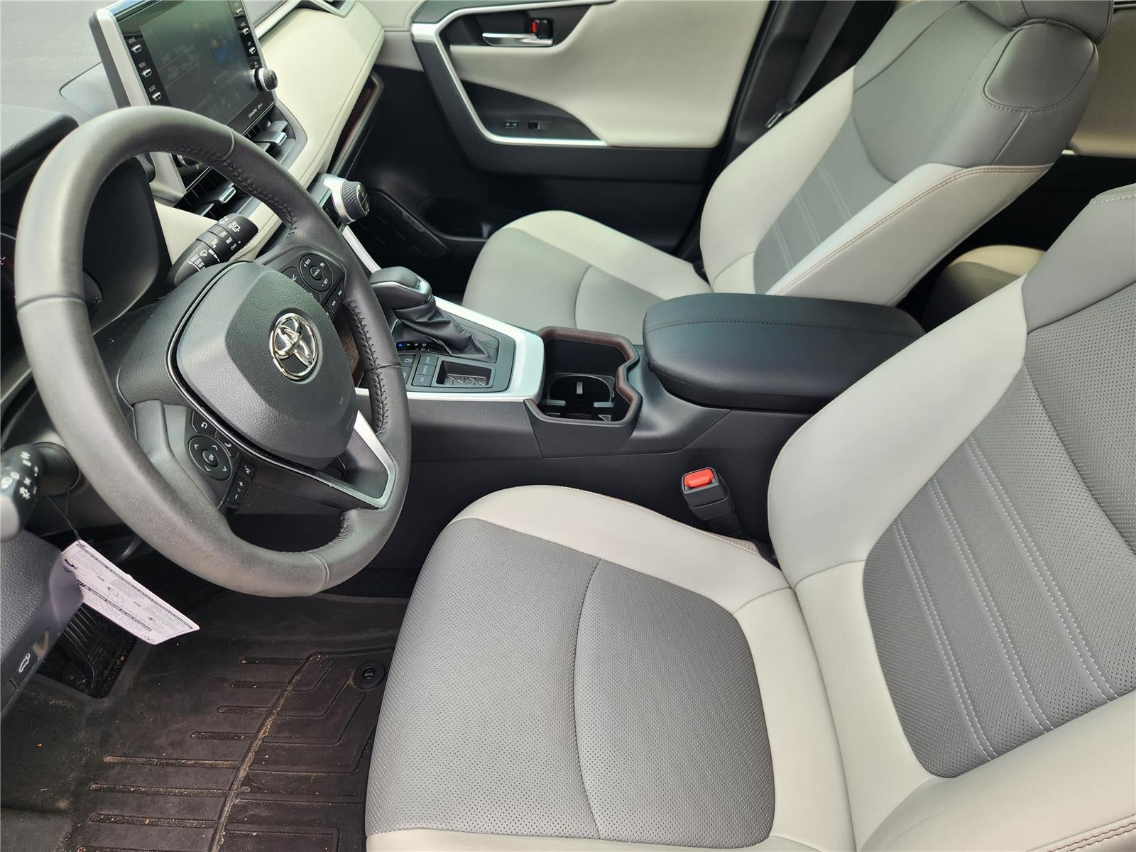 2022 Toyota RAV4 Base