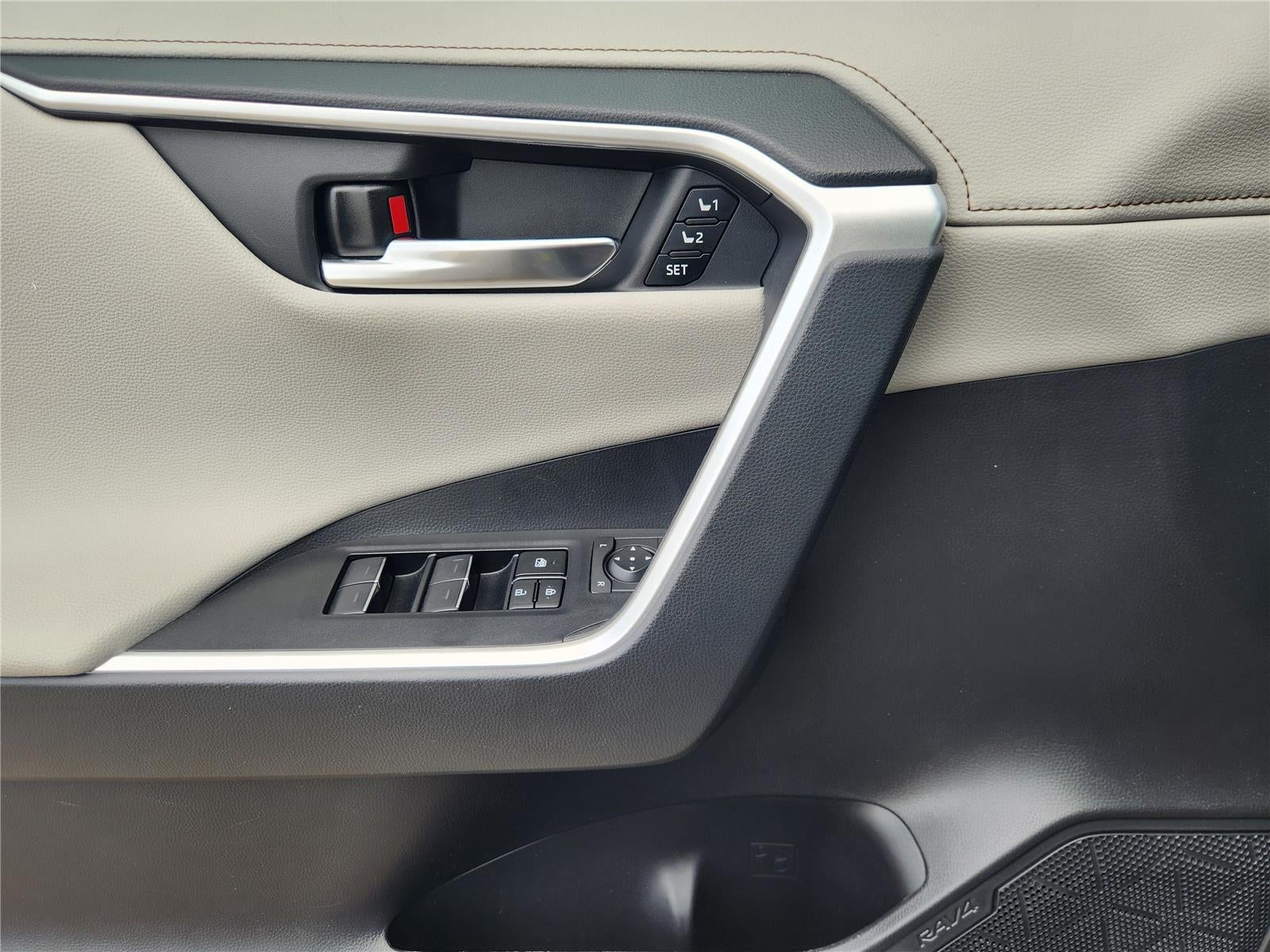 2022 Toyota RAV4 Base