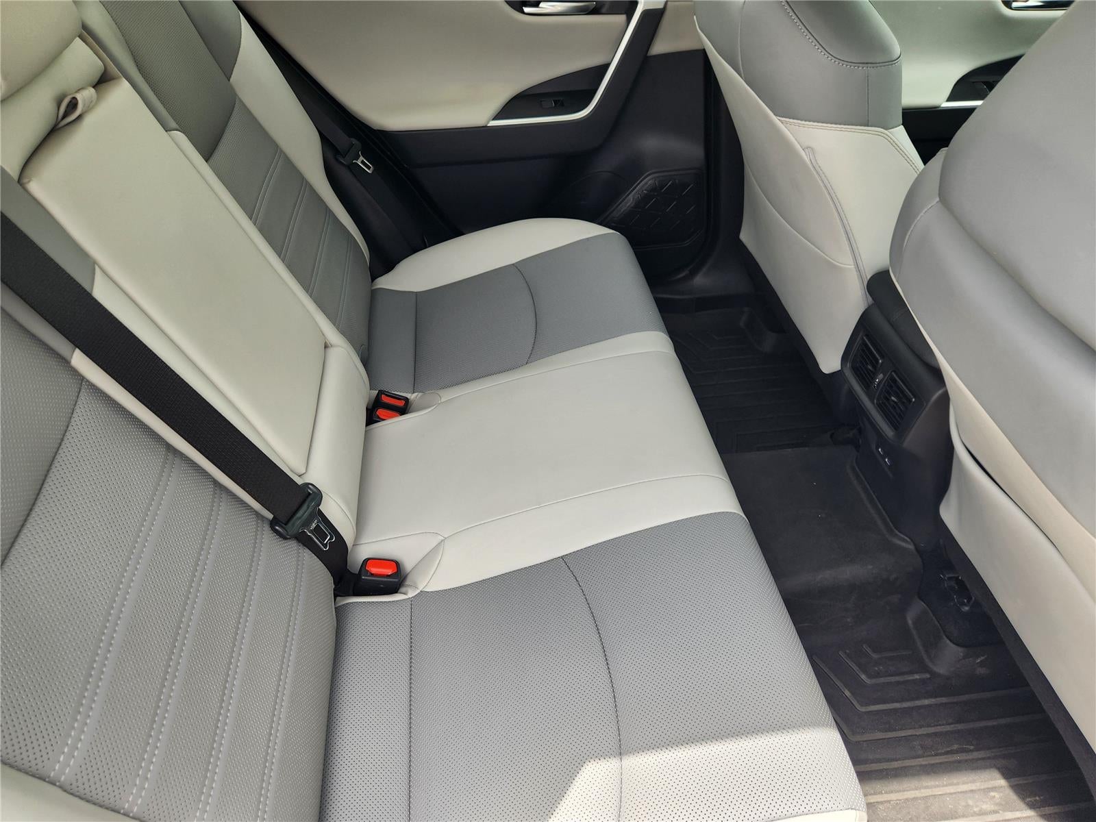 2022 Toyota RAV4 Base
