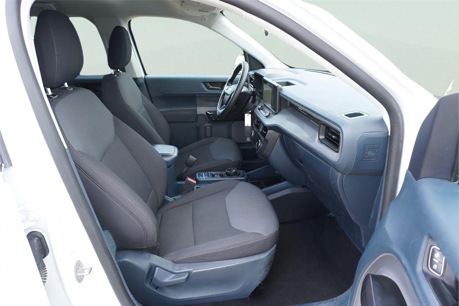 2023 Ford MAVERICK Base