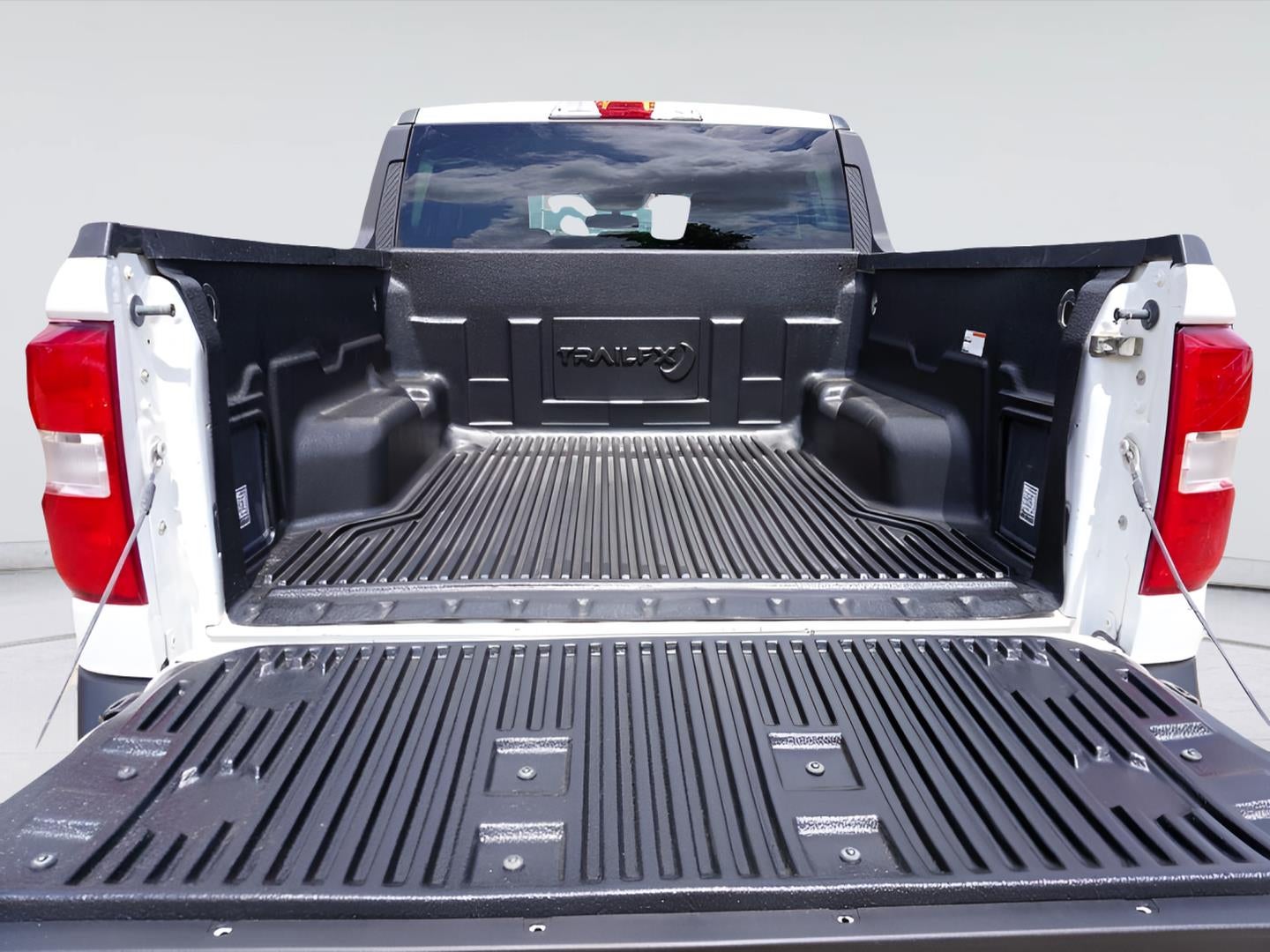 2023 Ford MAVERICK Base
