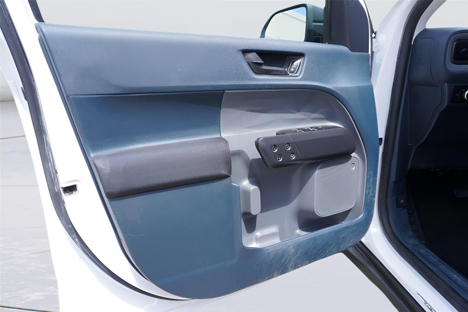 2023 Ford MAVERICK Base