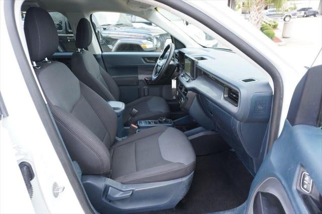 2023 Ford MAVERICK Base