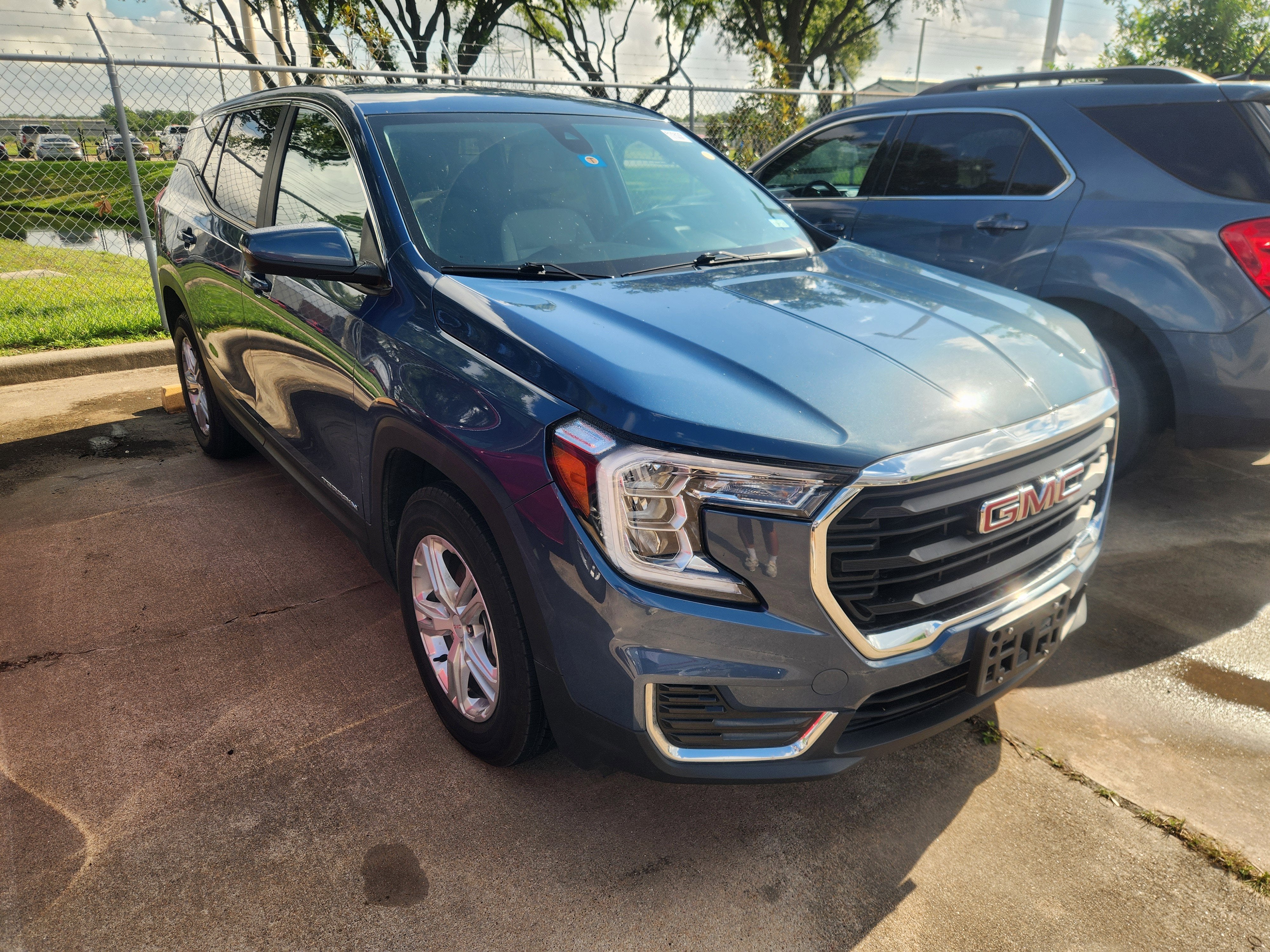 2024 GMC Terrain SLE FWD's photo