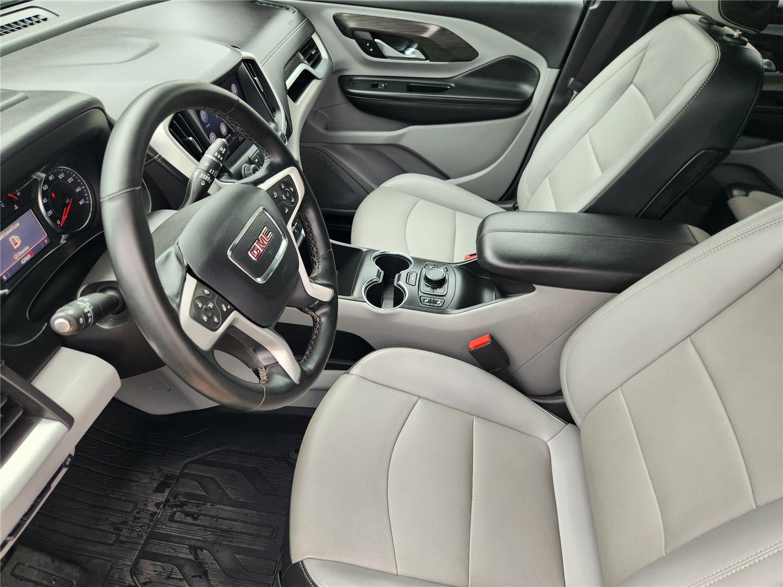 2023 GMC TERRAIN Base