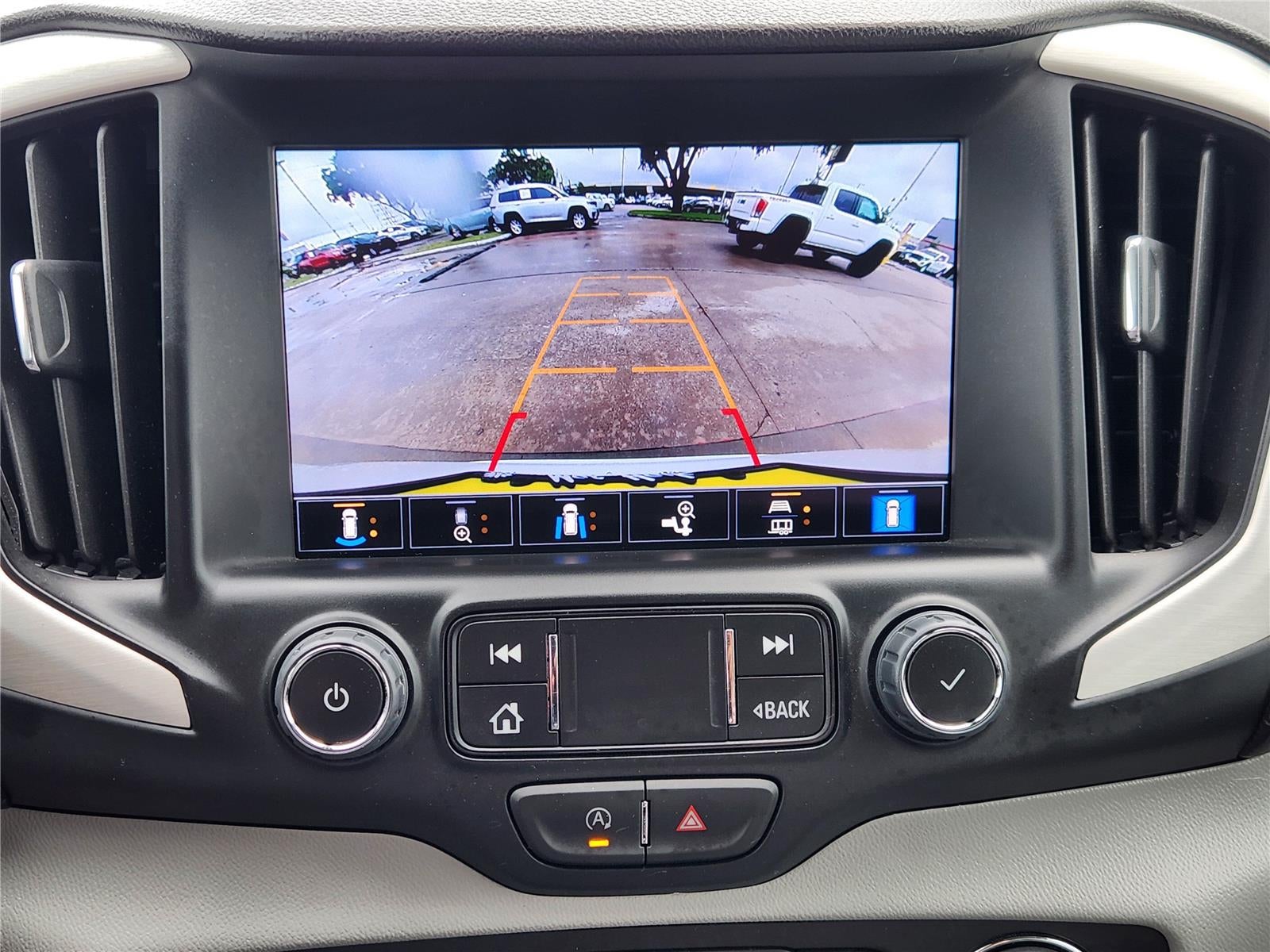 2023 GMC TERRAIN Base