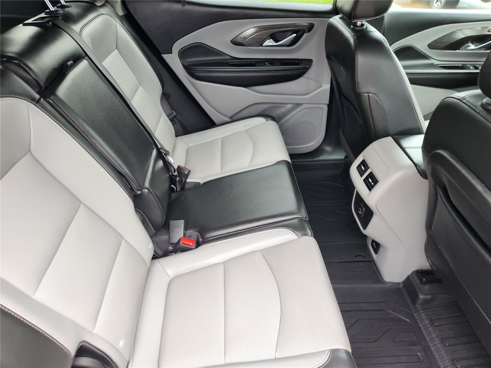 2023 GMC TERRAIN Base