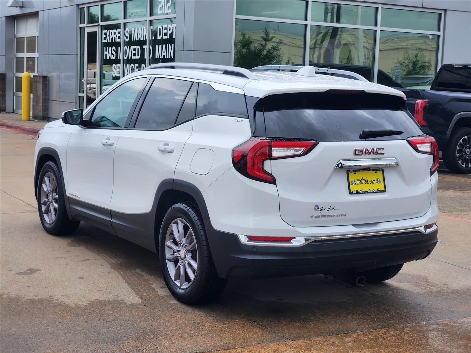 2023 GMC TERRAIN Base