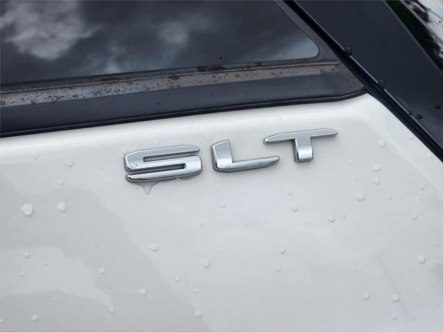 2023 GMC TERRAIN Base