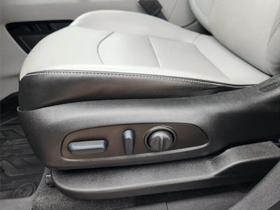2023 GMC TERRAIN Base