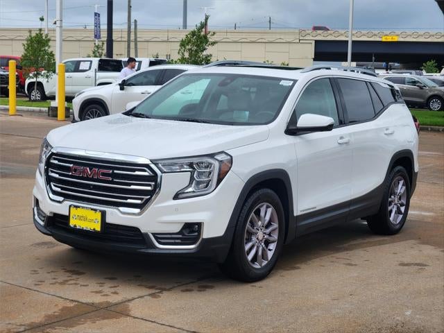 2023 GMC TERRAIN Base
