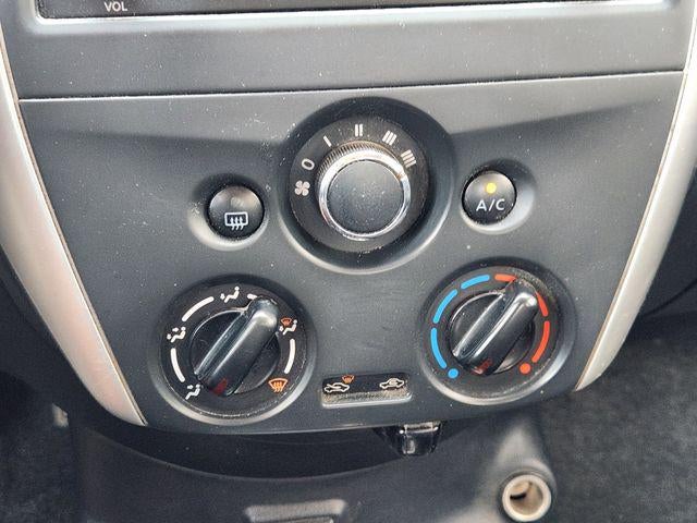 2017 Nissan Versa 1.6 SV