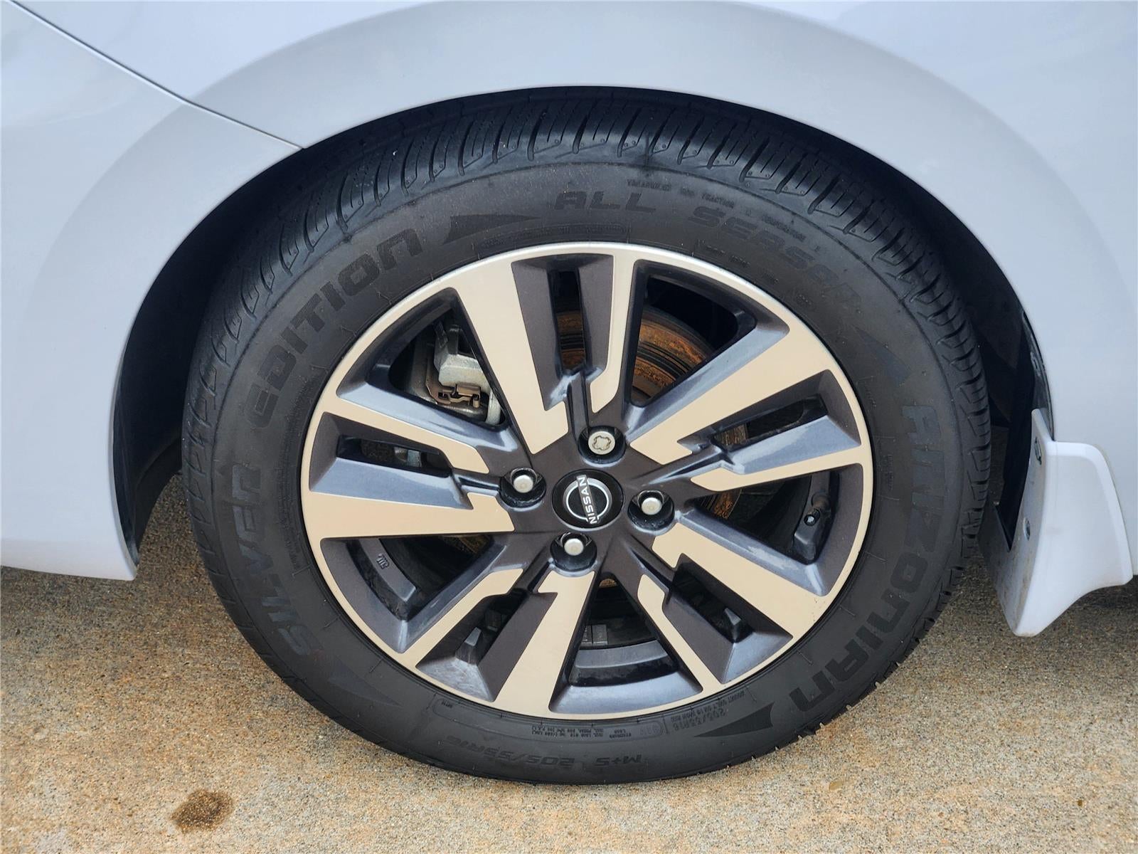 2024 Nissan Versa SV