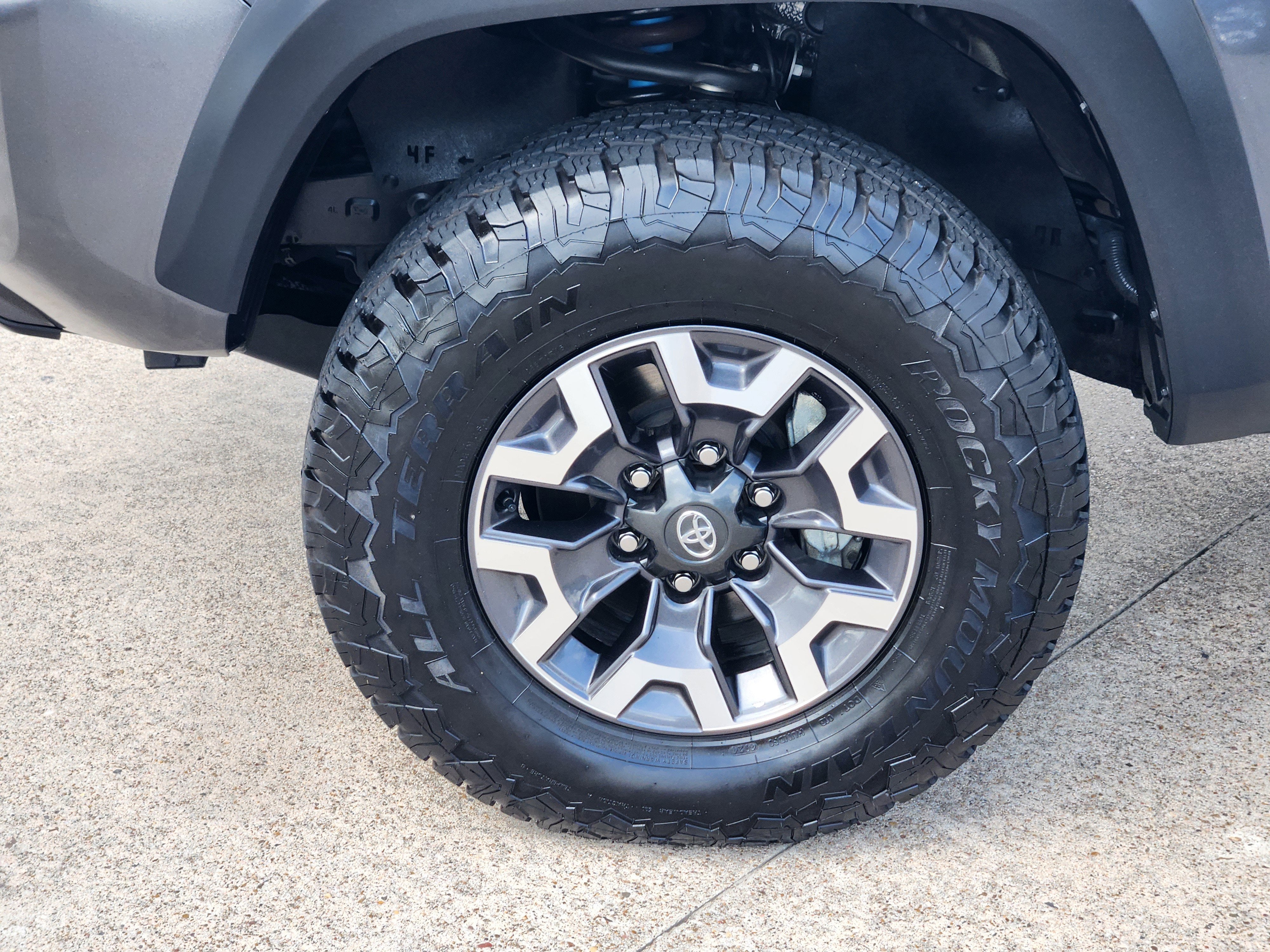 2023 Toyota Tacoma SR5 - Photo 10