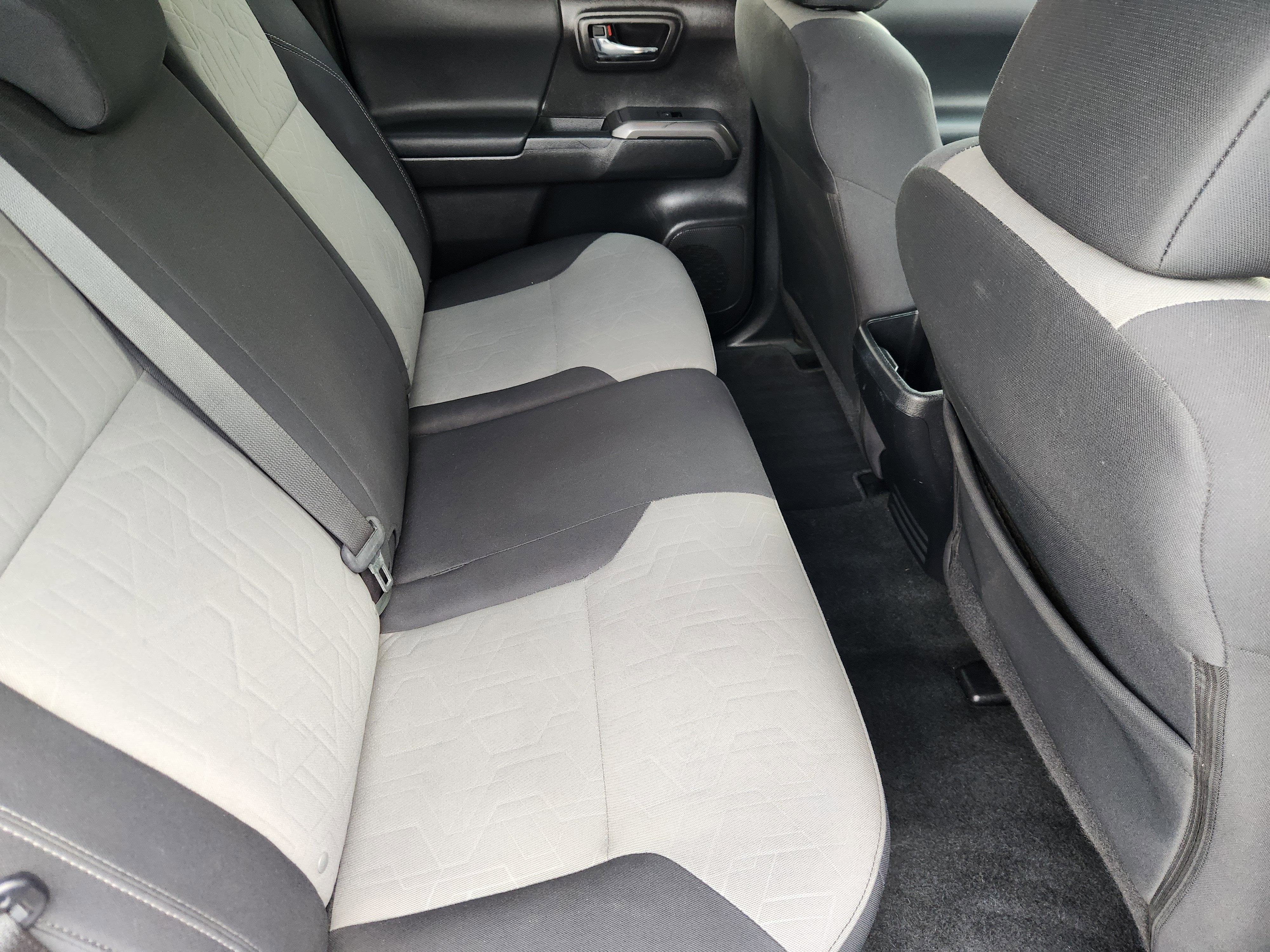 2023 Toyota Tacoma SR5 - Photo 32