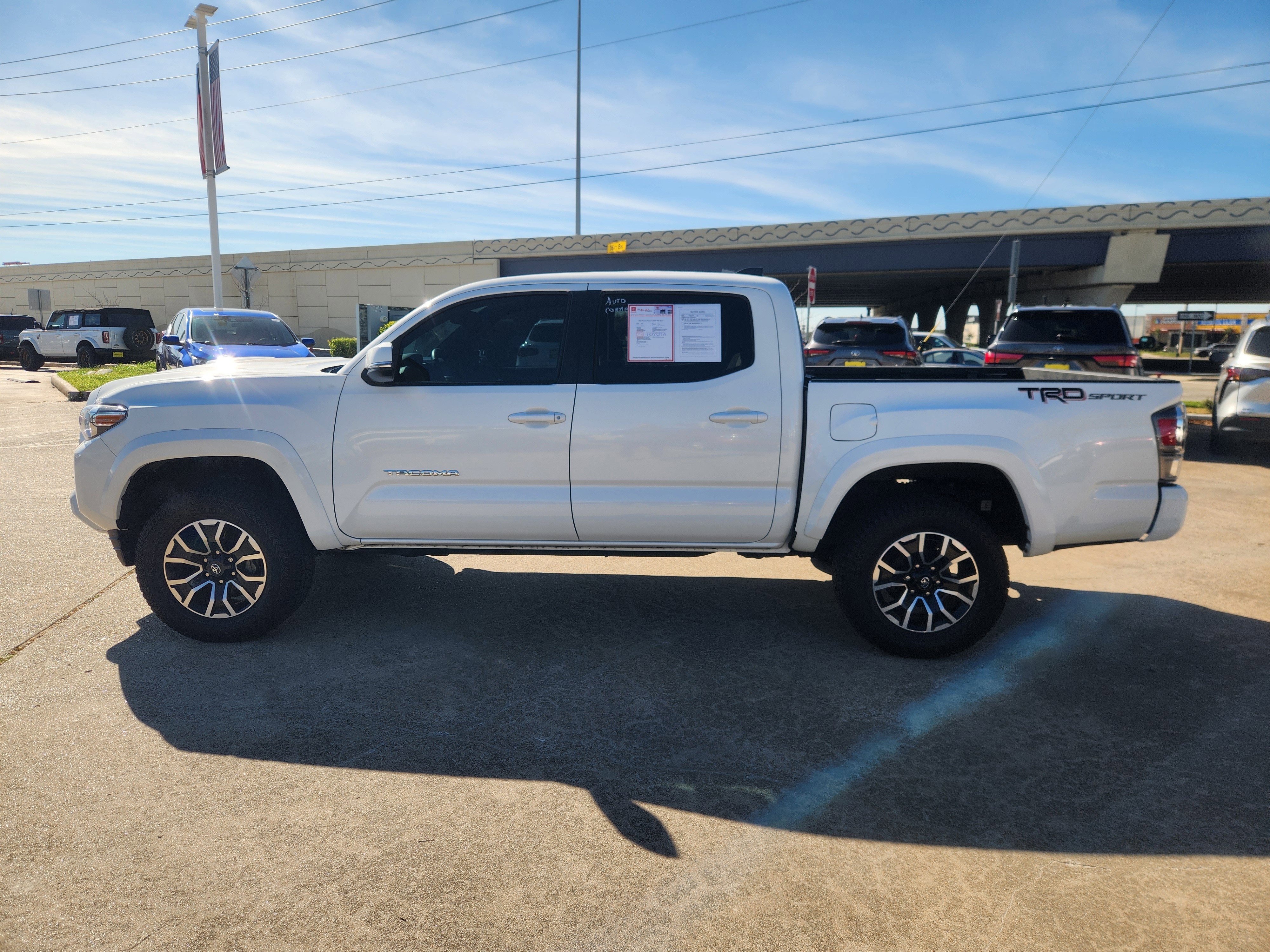 2023 Toyota Tacoma TRD Sport V6