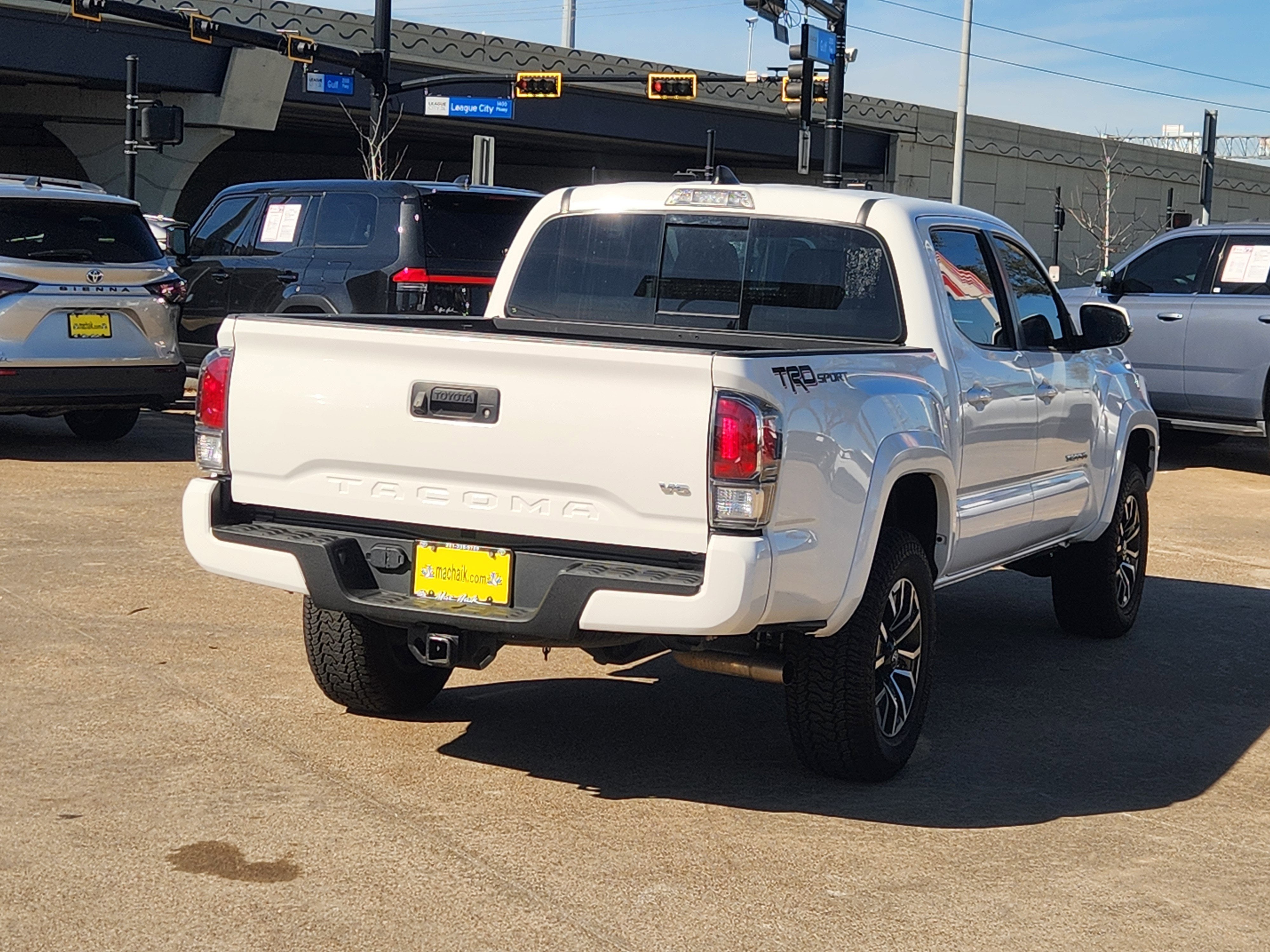 2023 Toyota Tacoma TRD Sport V6