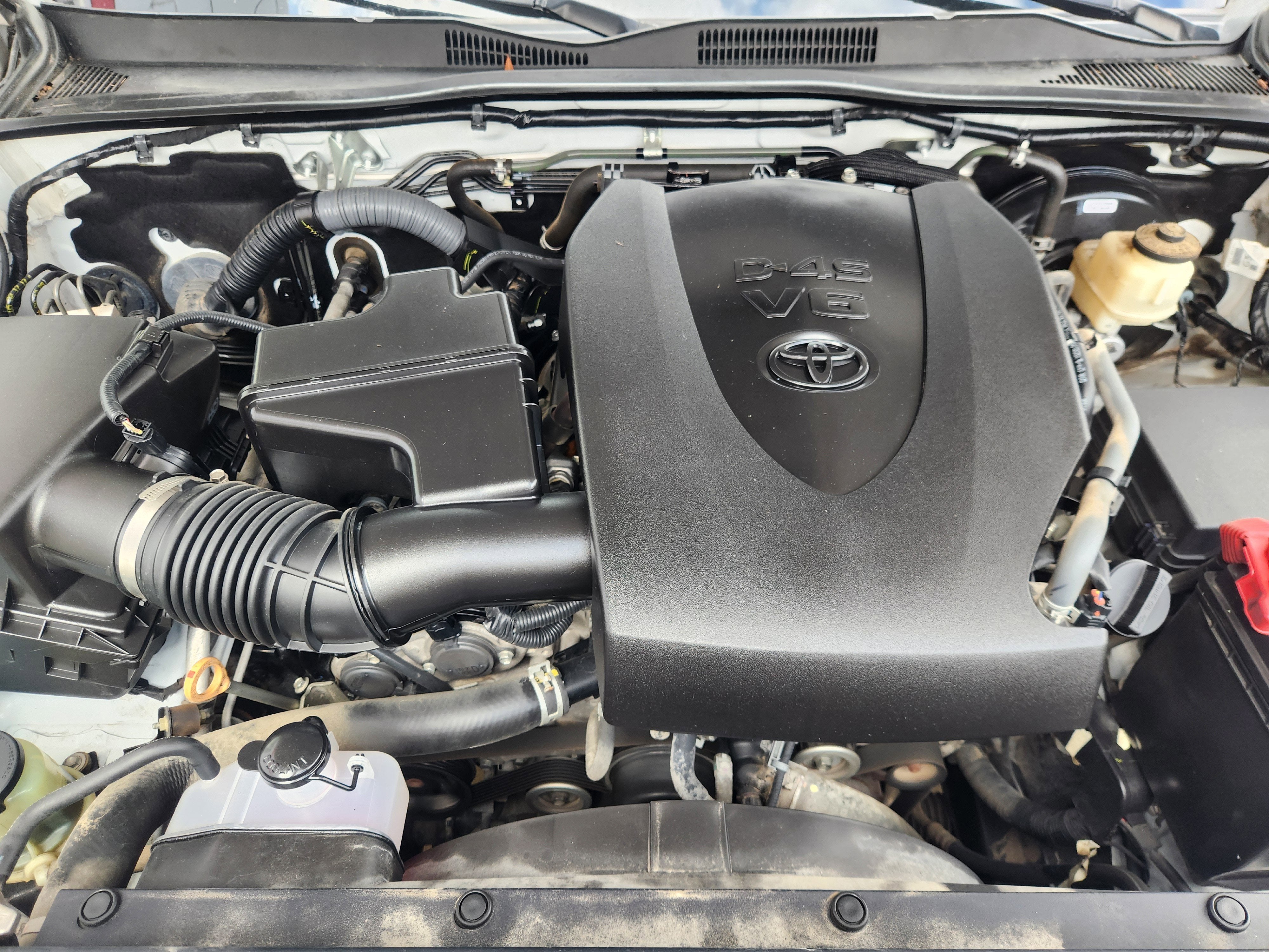 2017 Toyota Tacoma SR