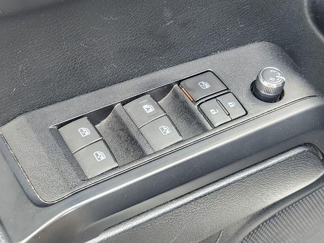 2017 Toyota Tacoma SR