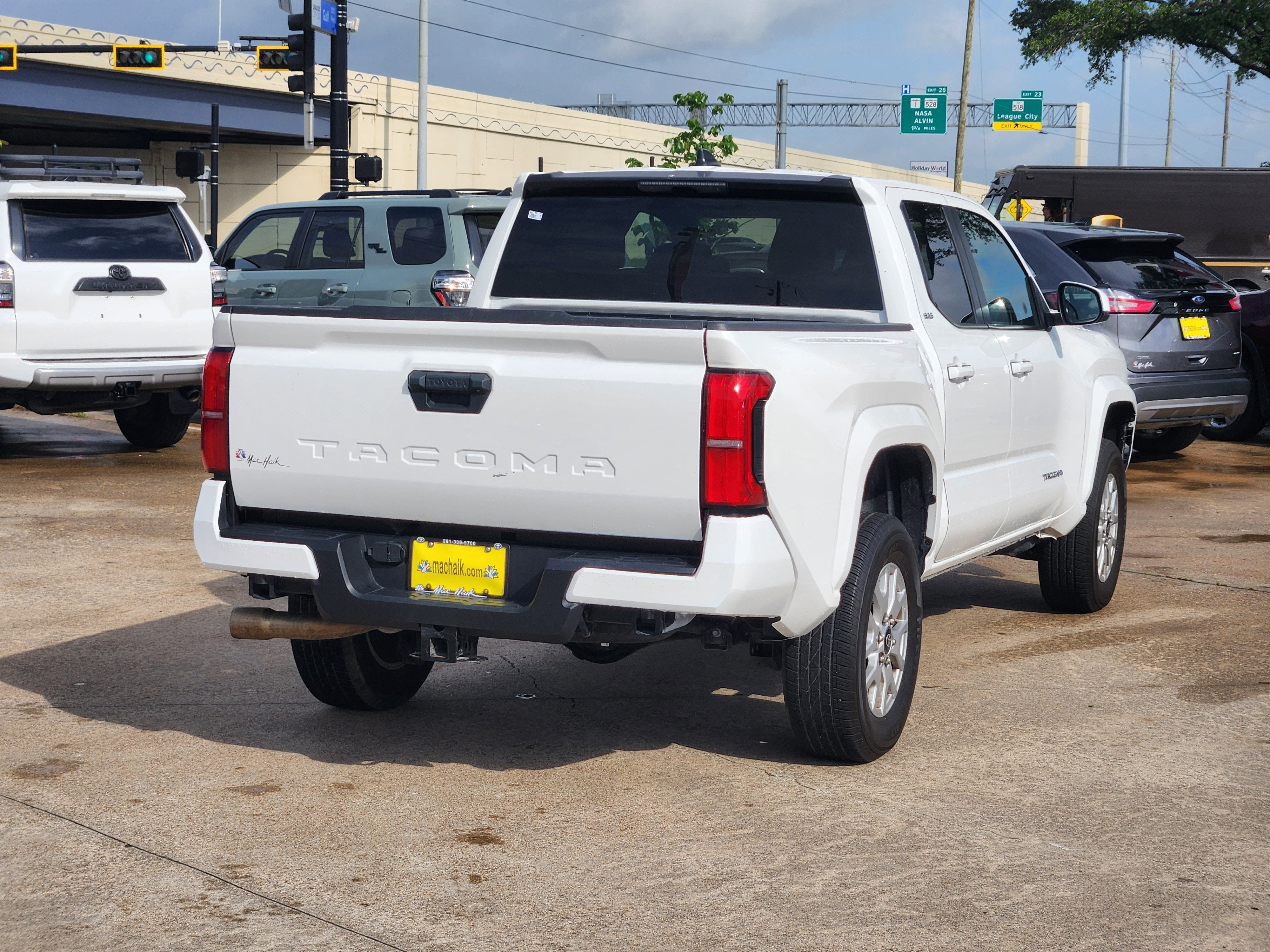 2024 Toyota Tacoma SR5