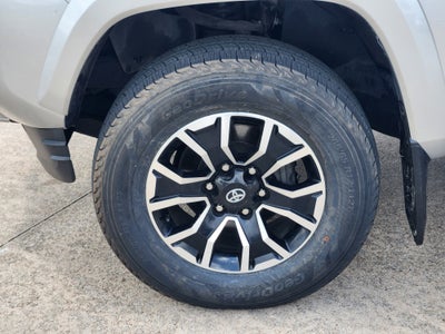 2023 Toyota Tacoma TRD Sport V6