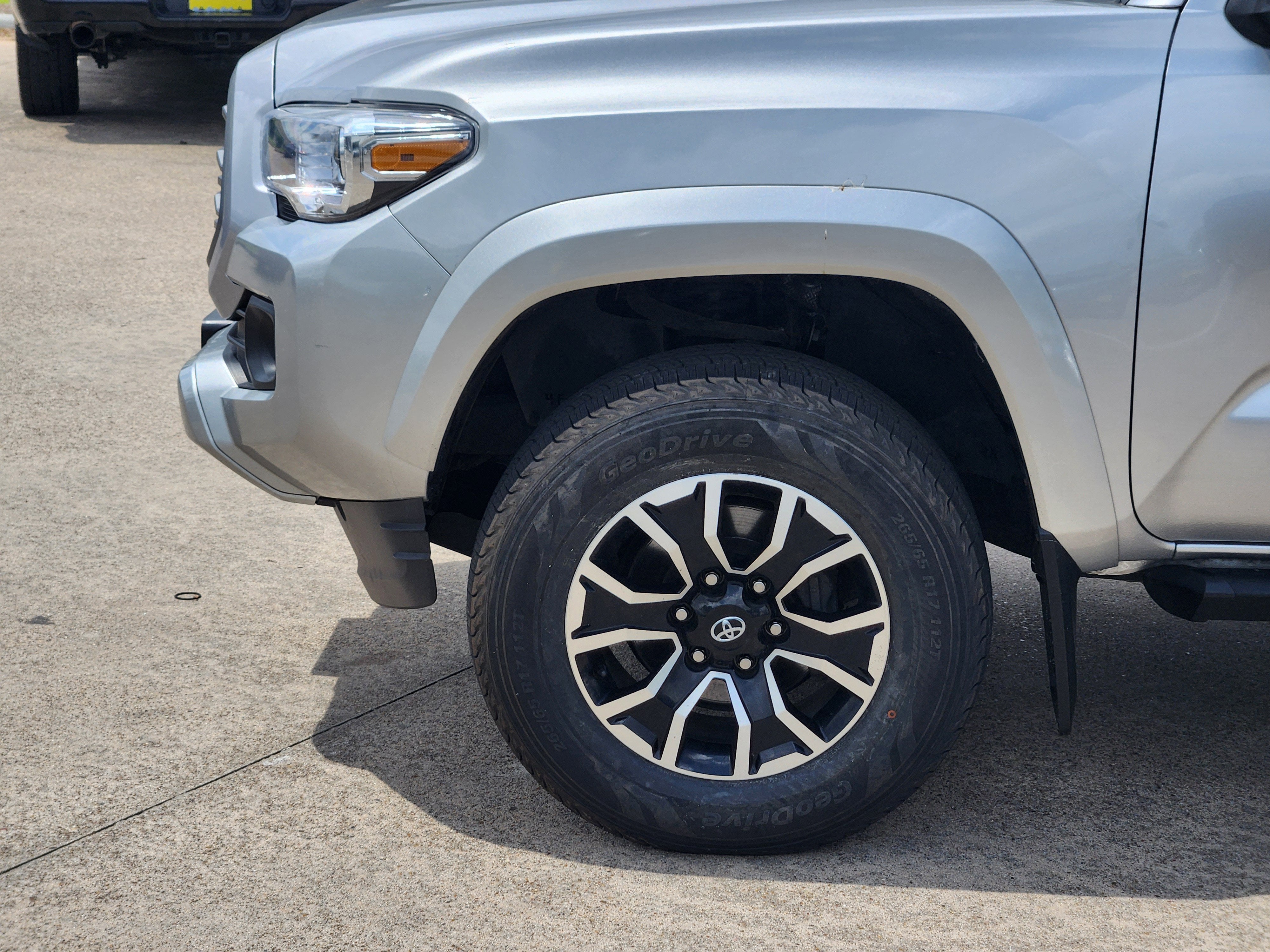 2023 Toyota Tacoma TRD Sport V6