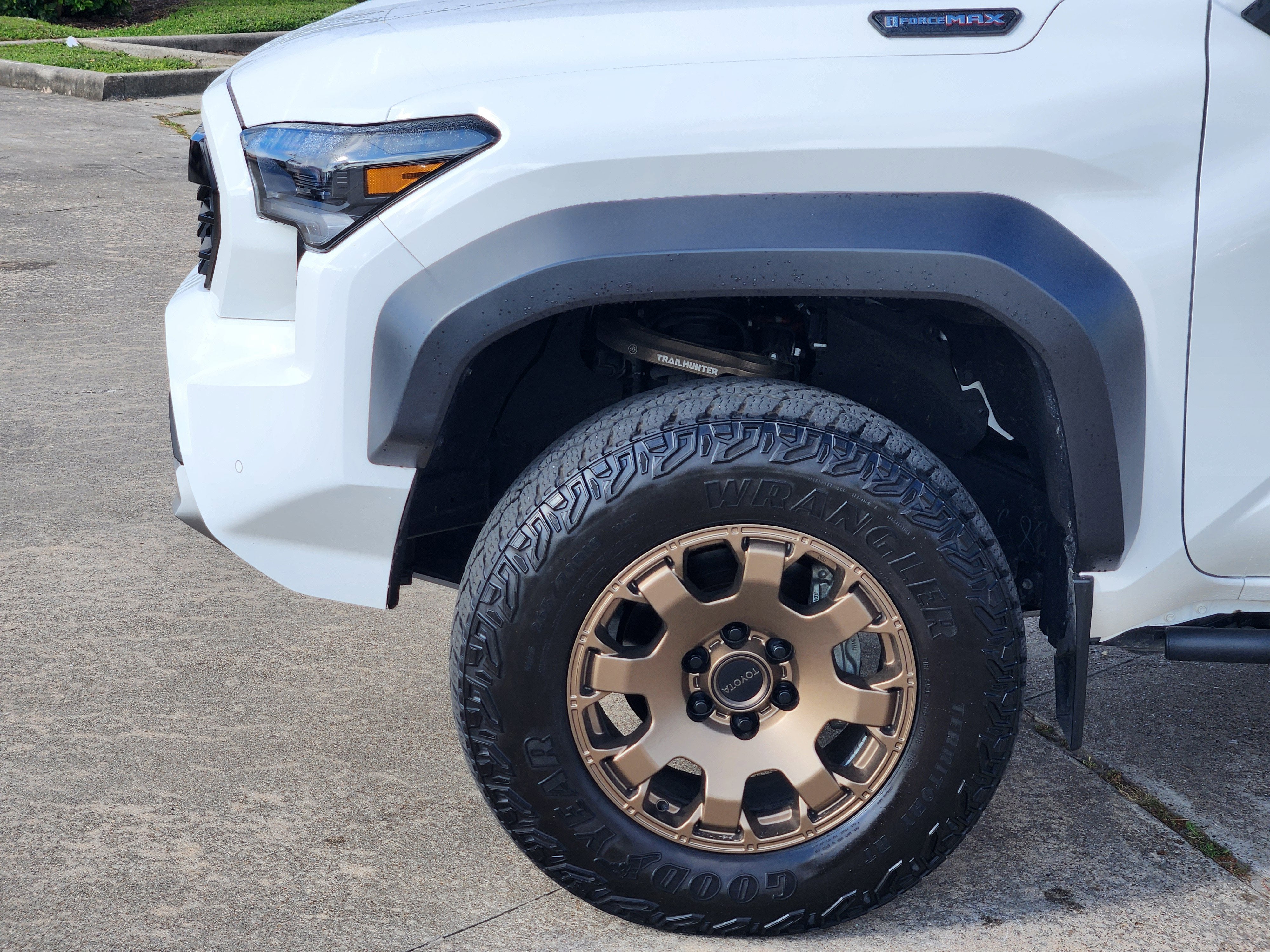 2024 Toyota Tacoma Hybrid Trailhunter