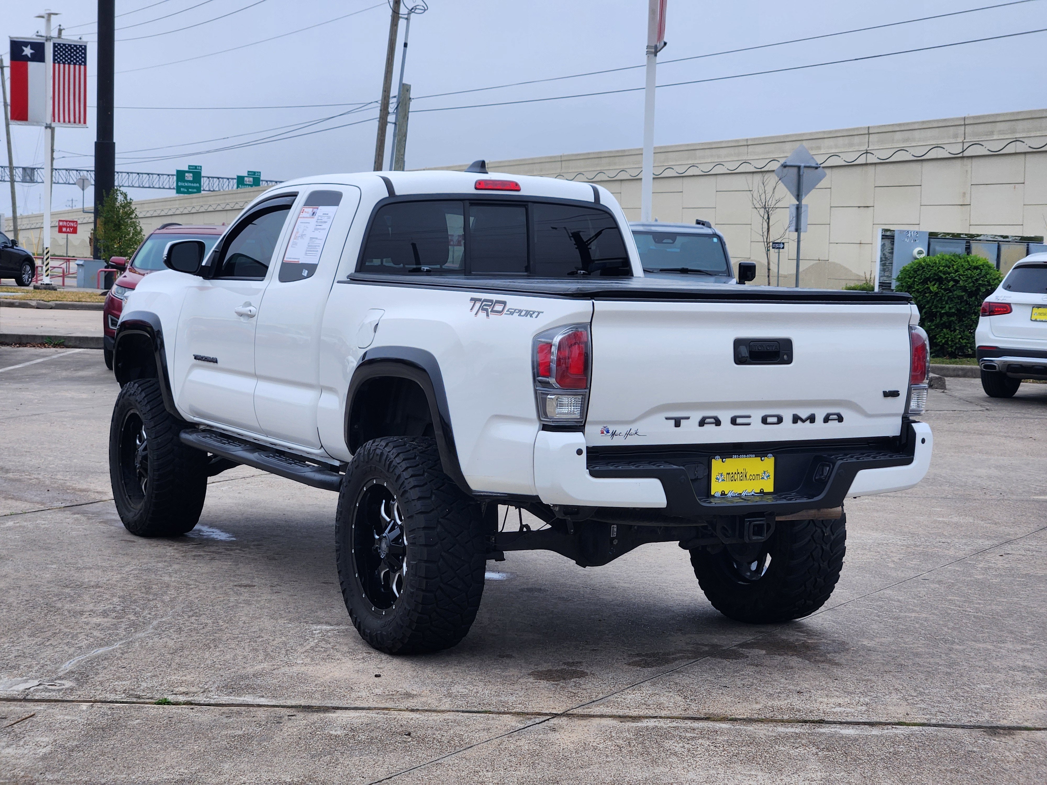 2023 Toyota Tacoma TRD Sport V6