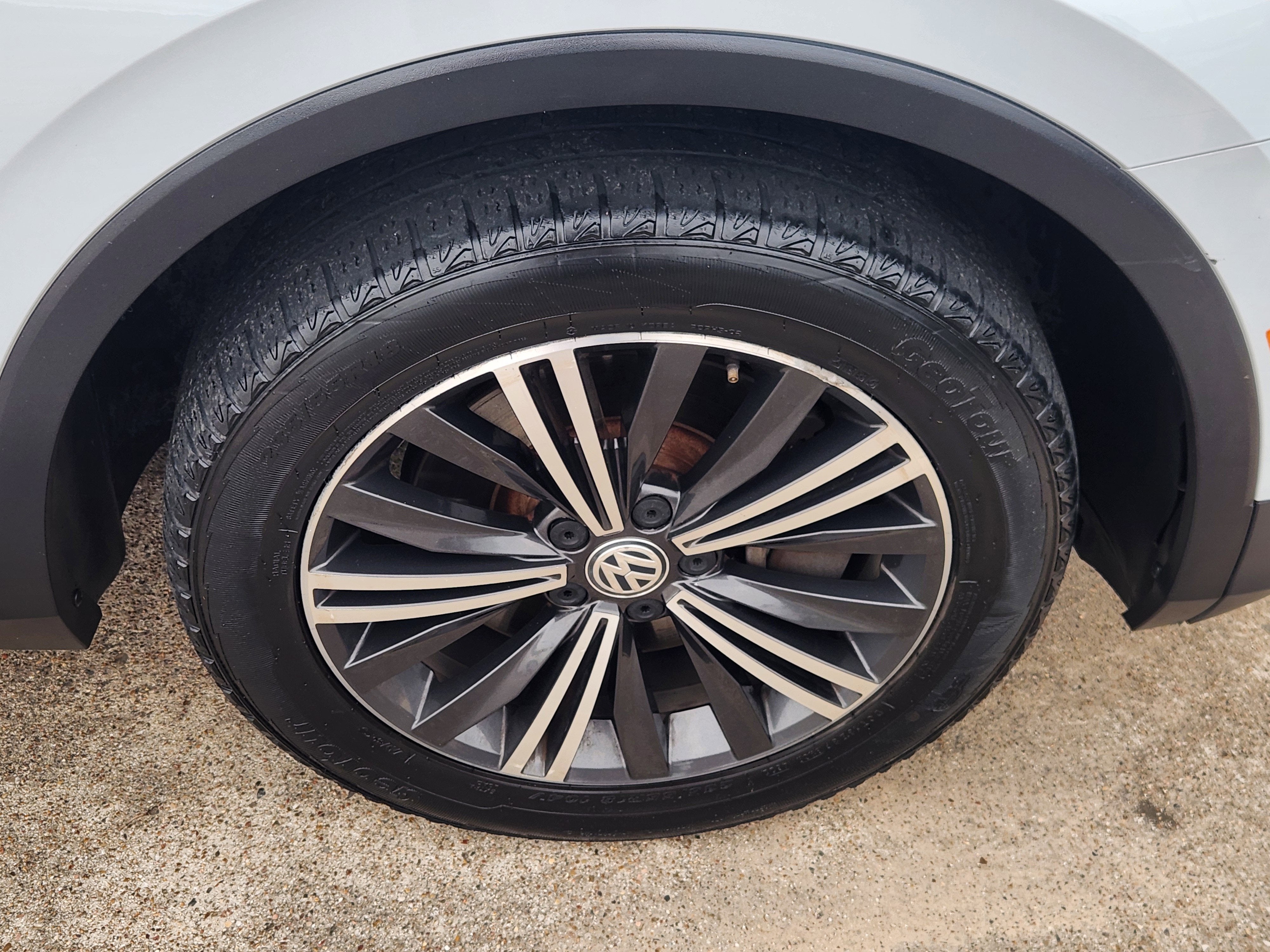 2018 Volkswagen Tiguan 2.0T SEL