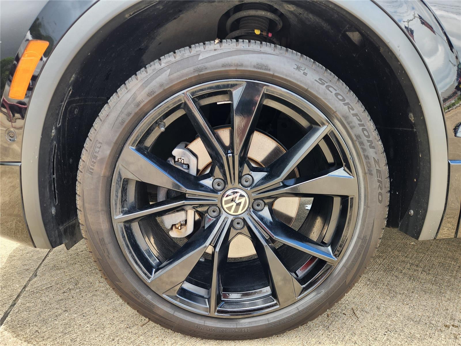 2024 Volkswagen Tiguan SEL R-Line