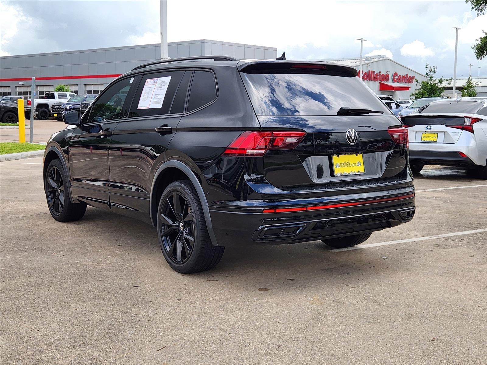 2024 Volkswagen Tiguan SEL R-Line