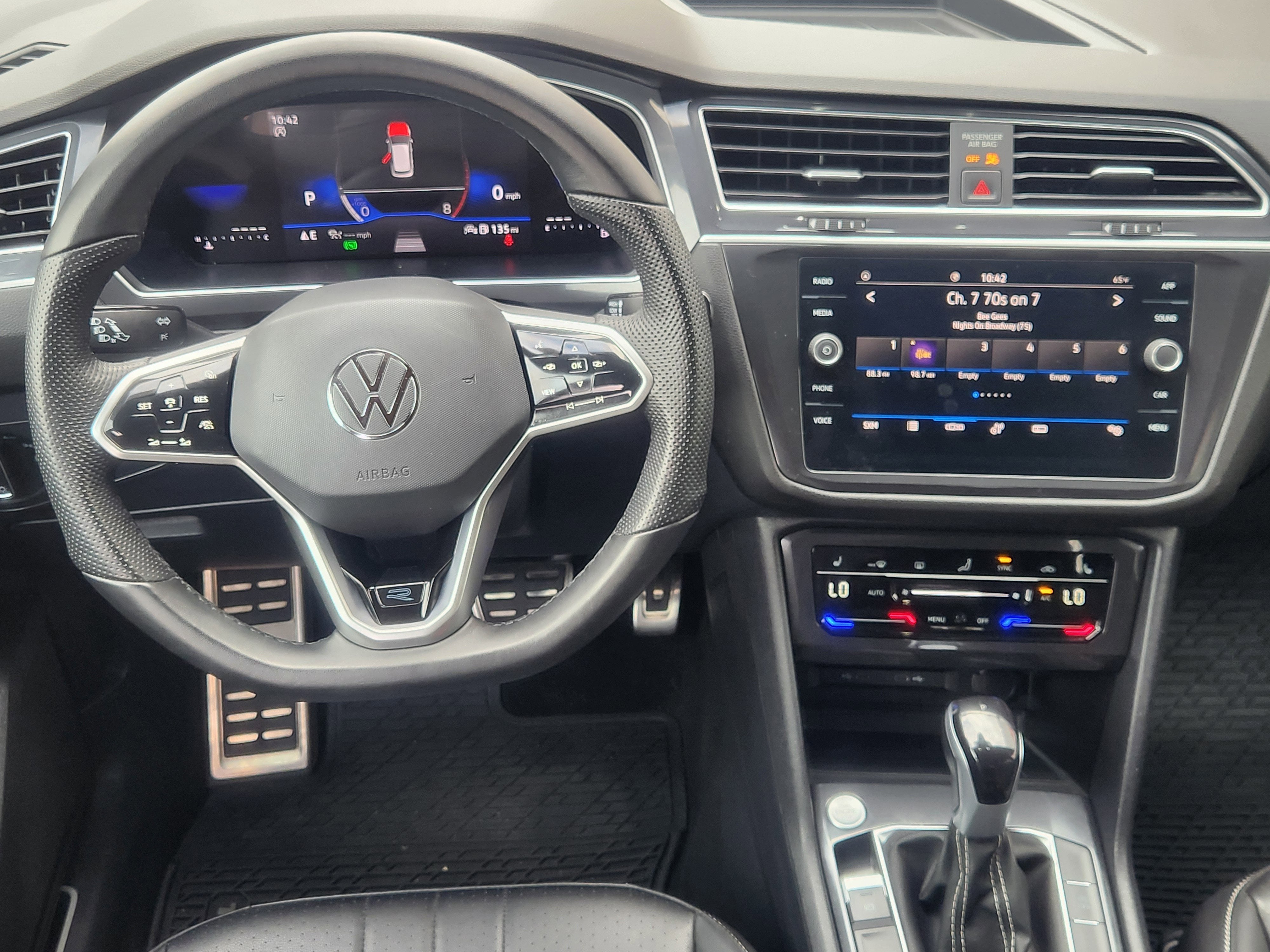 2024 Volkswagen Tiguan 2.0T SE R-Line Black