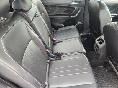 2024 Volkswagen Tiguan 2.0T SE R-Line Black