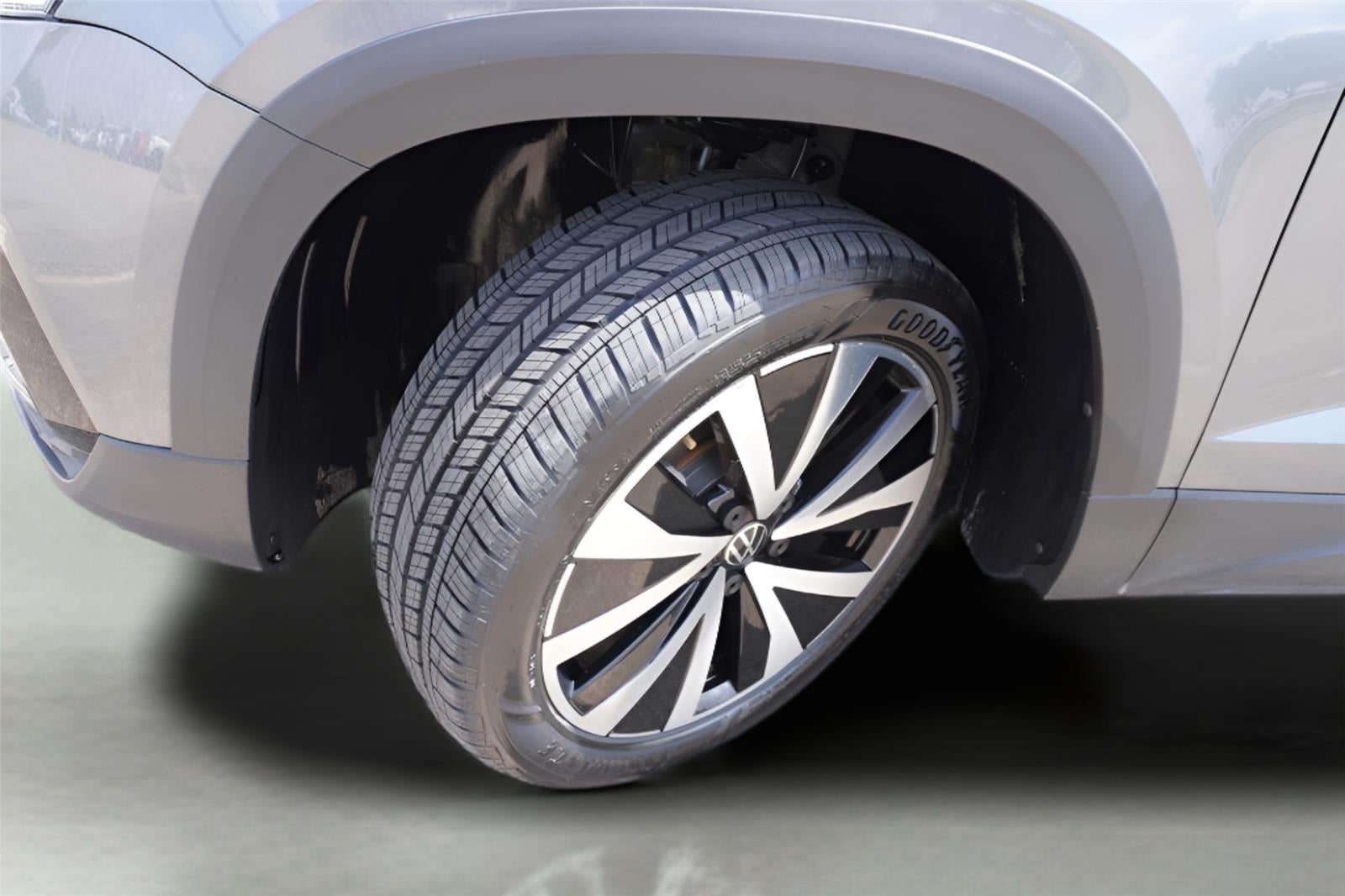 2024 Volkswagen TAOS Base