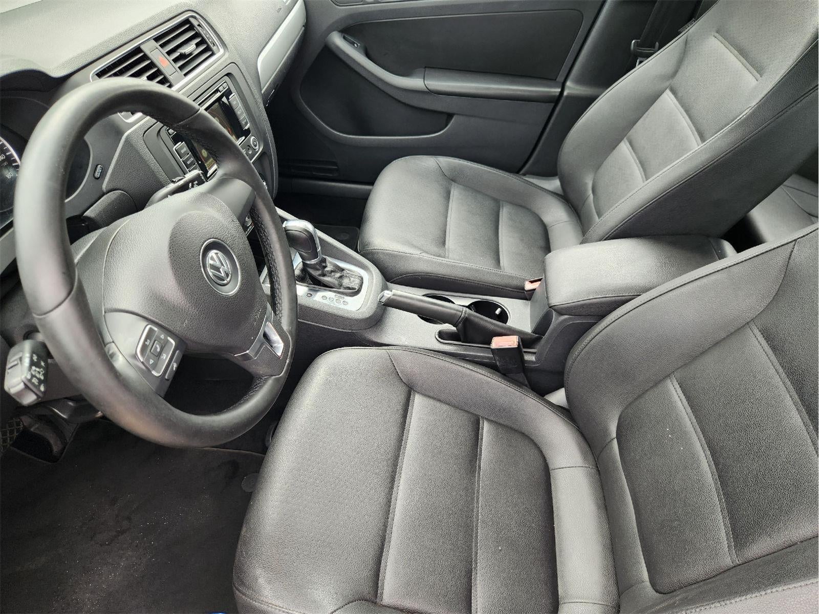 2012 Volkswagen Jetta SEL w/Sunroof PZEV