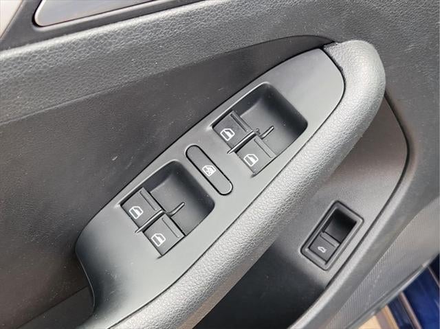 2012 Volkswagen Jetta SEL w/Sunroof PZEV