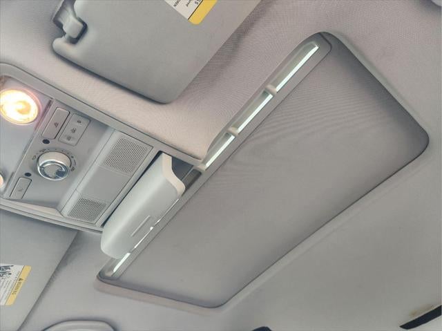2012 Volkswagen Jetta SEL w/Sunroof PZEV
