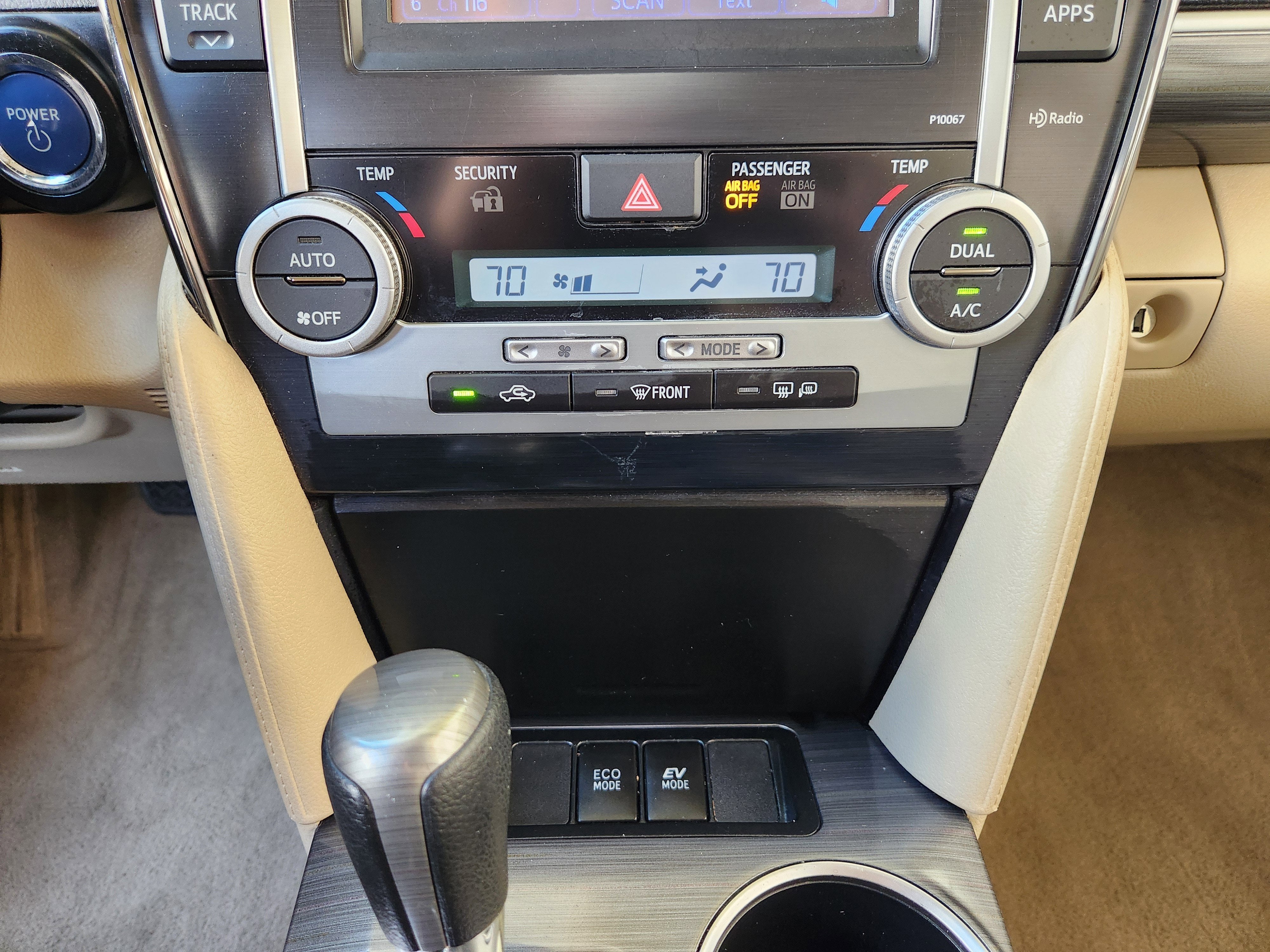 2013 Toyota Camry Hybrid XLE