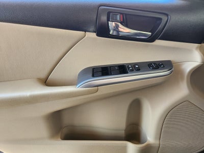 2013 Toyota Camry Hybrid XLE